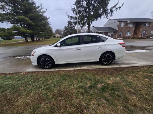 2014 Nissan Sentra S 4dr Sedan CVT
