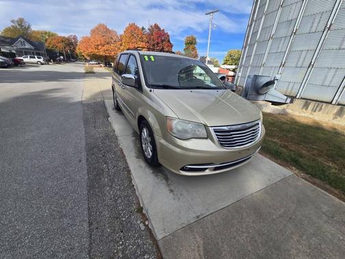 2011 Chrysler Town & Country Touring-L