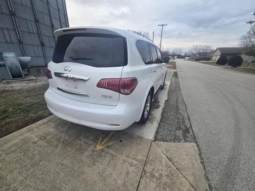 2011 INFINITI QX56 Base