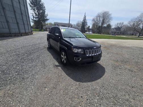 Black 2017 Jeep Compass Latitude