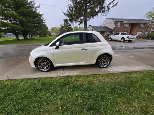 2013 FIAT 500 Sport