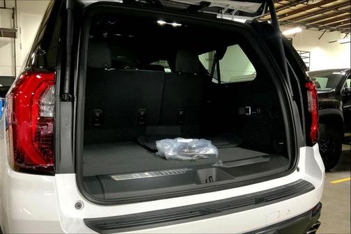 2026 GMC Yukon XL 4WD AT4