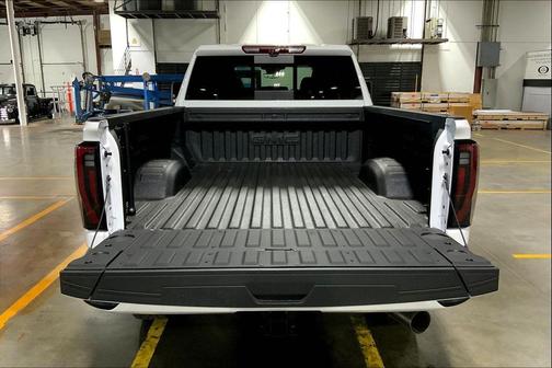 2025 GMC Sierra 2500 AT4