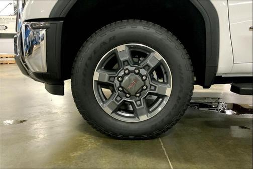 2025 GMC Sierra 2500 SLT