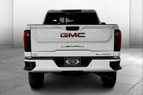 2025 GMC Sierra 2500 Denali