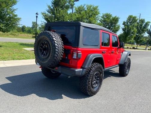 Photo 4 of 37 of 2021 Jeep Wrangler Unlimited Rubicon