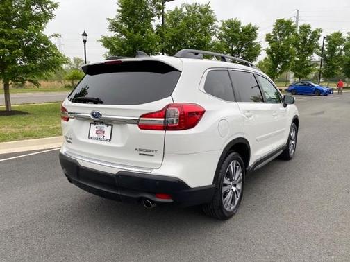 Photo 3 of 37 of 2020 Subaru Ascent Limited 8-Passenger