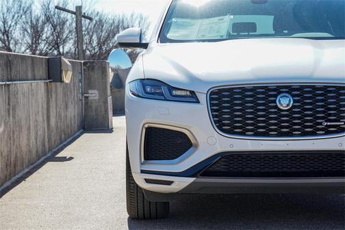 2025 Jaguar F-PACE P250 R-Dynamic S