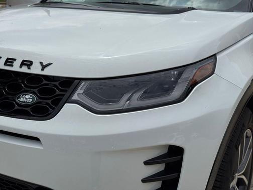 Fuji White 2025 Land Rover Discovery Sport Dynamic SE