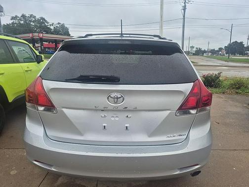 Classic Silver Metallic 2014 Toyota Venza LE