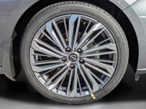 2025 Nissan Altima SL