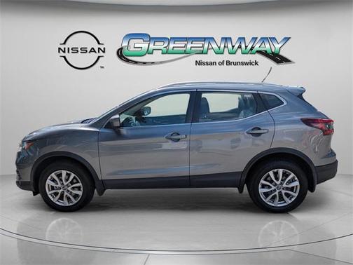 2022 Nissan Rogue Sport SV
