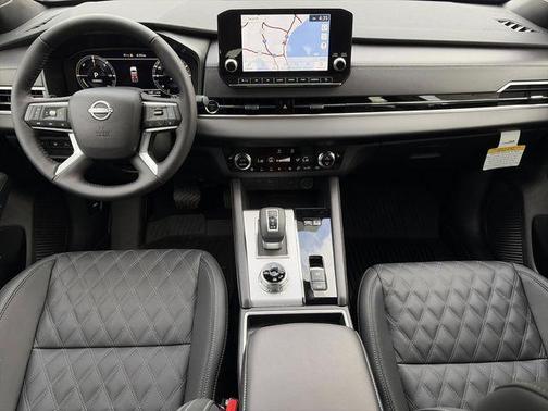 Alpine Frost 2026 Nissan Rogue PLAT