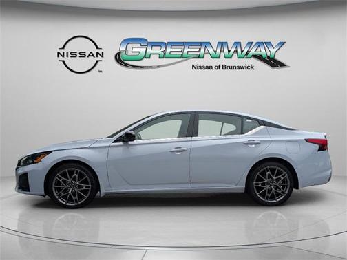 2023 Nissan Altima 2.0 SR