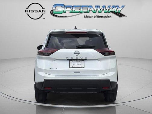 Everest White P 2026 Nissan Rogue SV