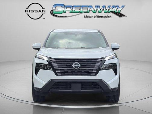 Everest White P 2026 Nissan Rogue SV