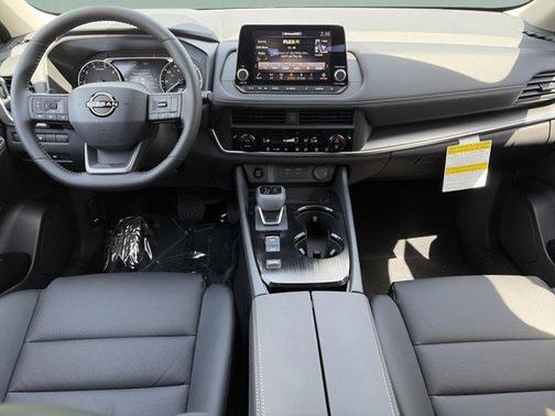Obsidian Green 2026 Nissan Rogue Dark Armor
