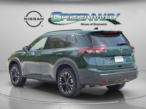 Obsidian Green 2026 Nissan Rogue Dark Armor
