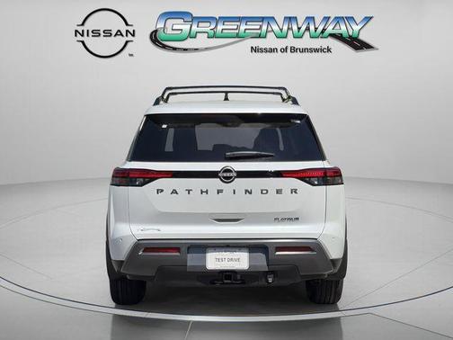 Everest White P 2026 Nissan Pathfinder Platinum