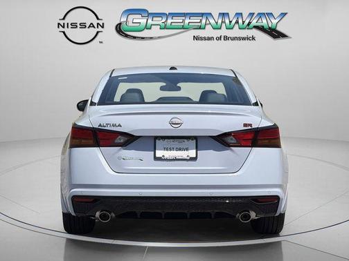 Gray Sky Pearl 2026 Nissan Altima 2.5 SR