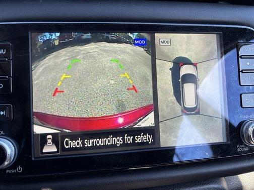 2021 Nissan Kicks SR