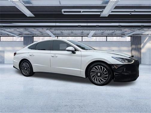 2023 Hyundai SONATA Hybrid SEL