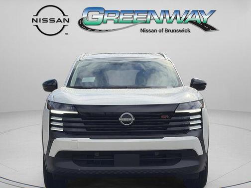 Aspen White Tri 2026 Nissan Kicks SR