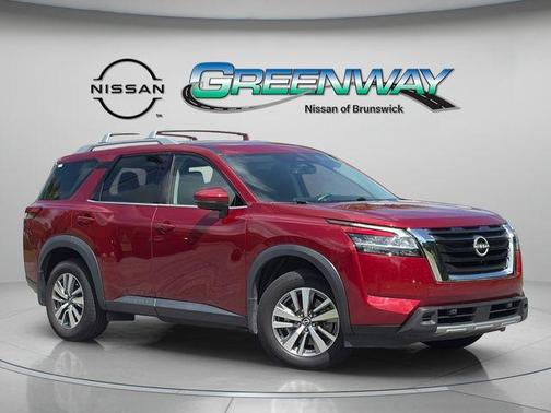 Scarlet Ember 2023 Nissan Pathfinder SL