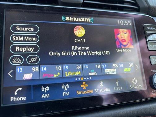 2025 Nissan Versa 1.6 SR