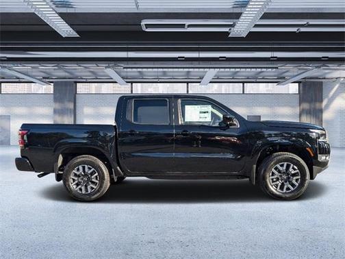 2025 Nissan Frontier SL