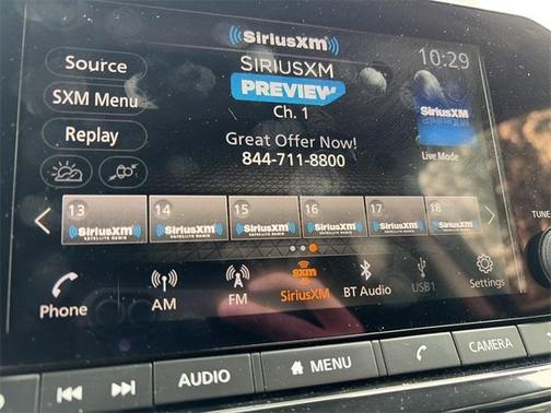 2025 Nissan Pathfinder SV