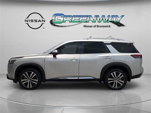 2025 Nissan Pathfinder Platinum