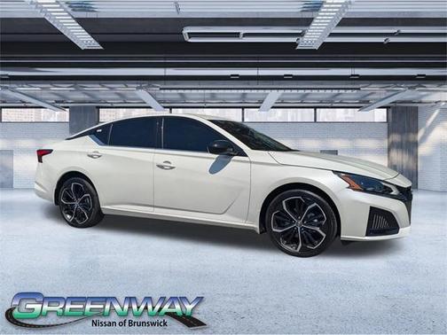2023 Nissan Altima 2.5 SR