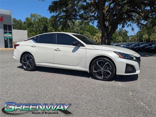 2023 Nissan Altima 2.5 SR