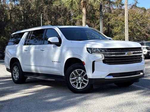 2023 Chevrolet Suburban LT