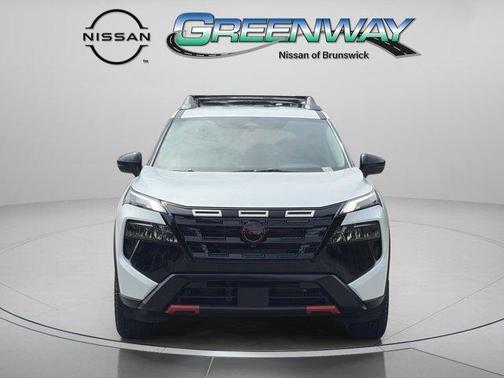 Everest White P 2026 Nissan Rogue Rock Creek