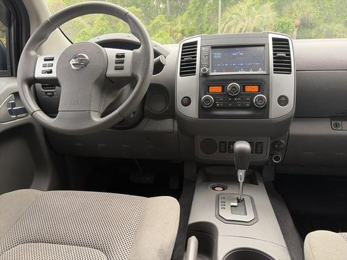 2020 Nissan Frontier SV