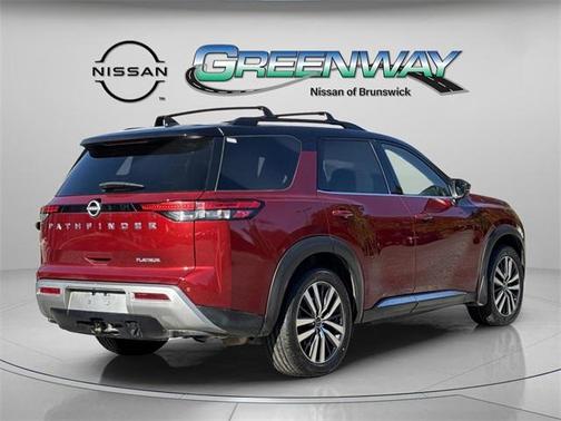 2022 Nissan Pathfinder Platinum