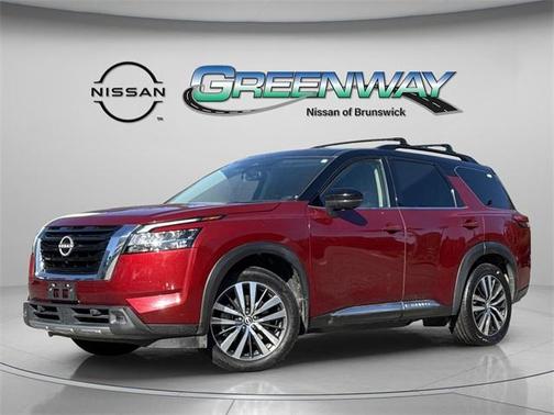 2022 Nissan Pathfinder Platinum