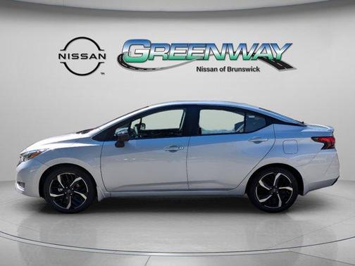 2025 Nissan Versa 1.6 SR