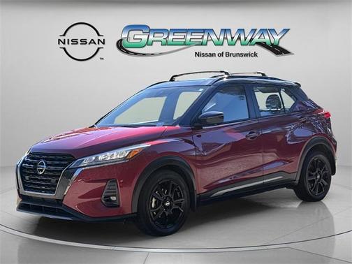 2021 Nissan Kicks SR