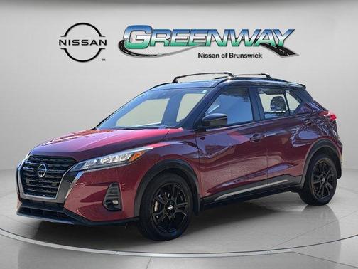 2021 Nissan Kicks SR