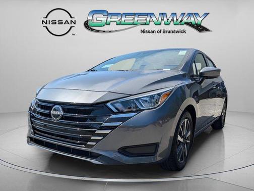 Gun Metallic 2024 Nissan Versa 1.6 SV