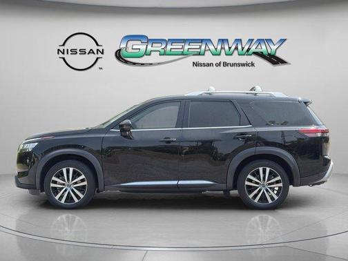 Black 2023 Nissan Pathfinder Platinum