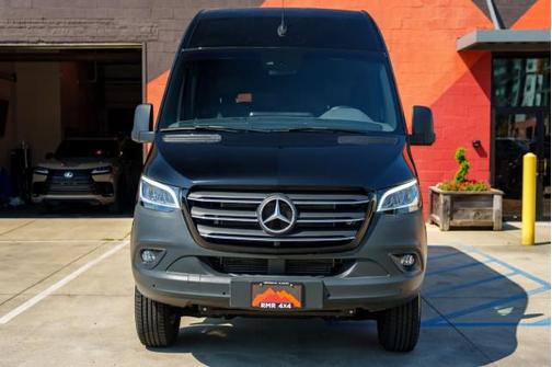 2022 Mercedes-Benz Sprinter 2500 Standard Roof