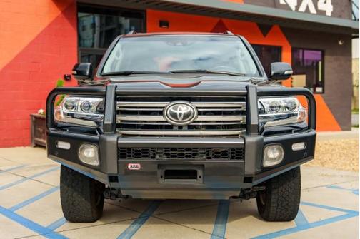 2017 Toyota Land Cruiser Base