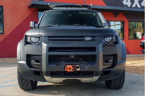 2023 Land Rover Defender 130 SE