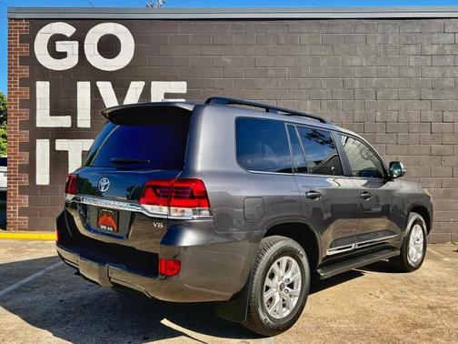 2021 Toyota Land Cruiser Base