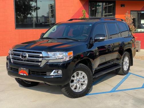 2021 Toyota Land Cruiser Base