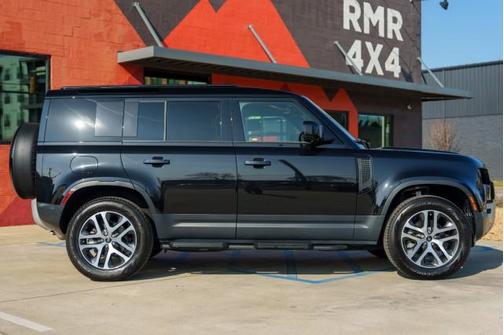 2025 Land Rover Defender 110 P300
